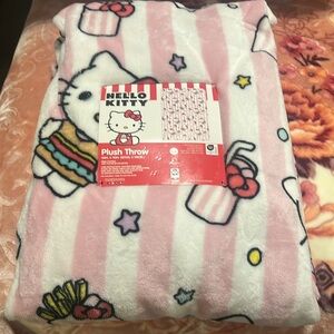 HELLO KITTY HAMBURGER, FRIES AND SHAKE BLANKET